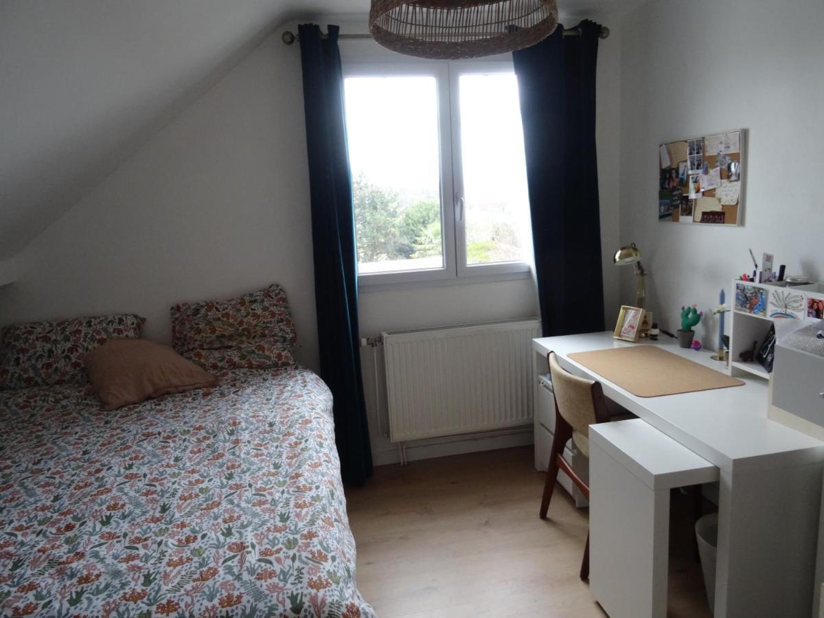 Maison D'Hotes Les Roses Tremieres Saclay Luaran gambar